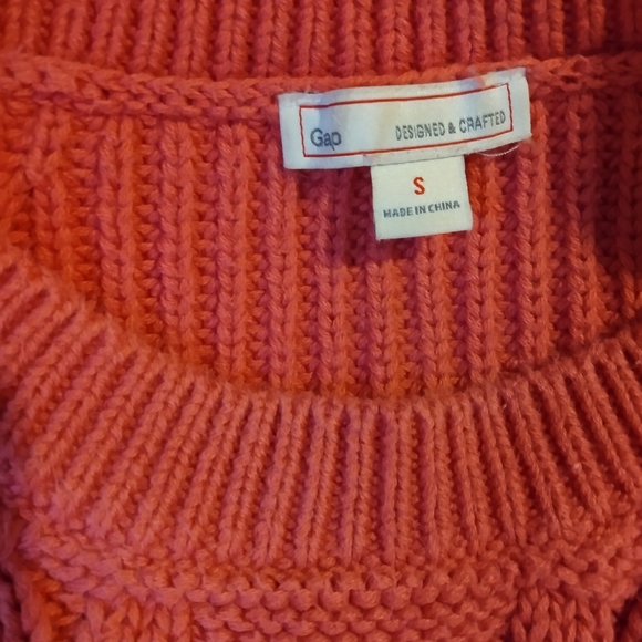 NWOT Gap Sweater - Picture 4 of 5